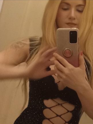 montreal escort Chrissy (0)