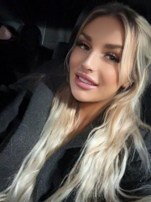 Malina escort