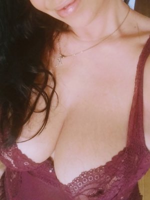 montreal escort Milla (1)